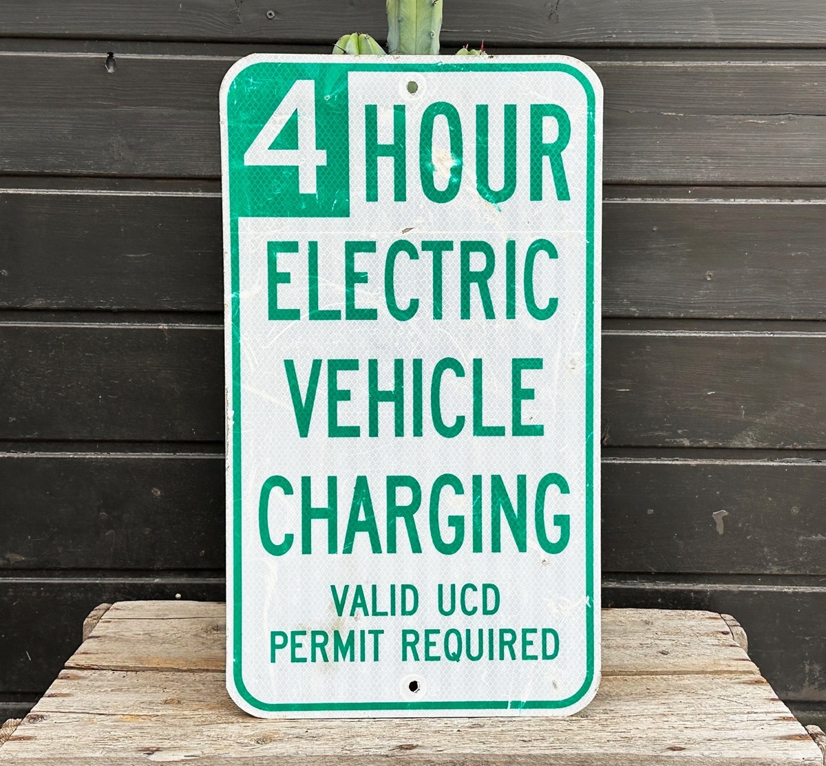 4 Hour Electric Vehicle Charging Verkehrsschild