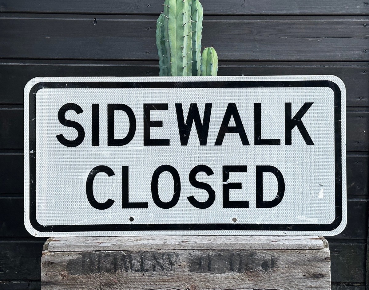 Sidewalk Closed Verkehrsschild