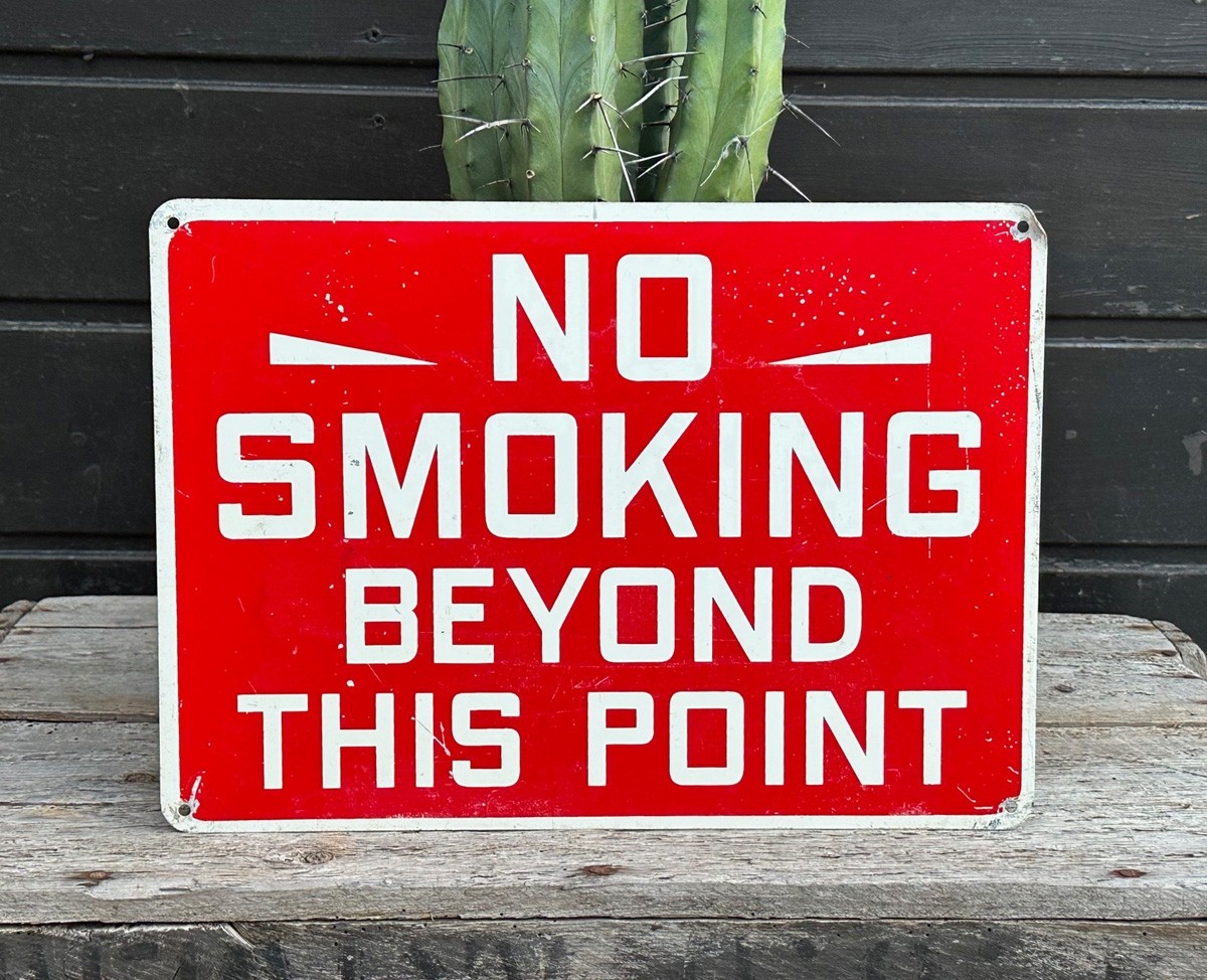 No Smoking Beyongd This Point Schild