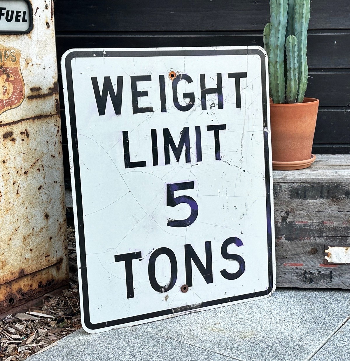 Weight Limit 5 Tons Verkehrsschild