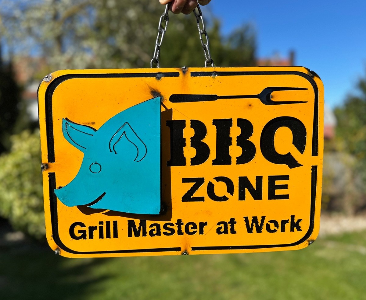 BBQ Zone mit Schwein Schild