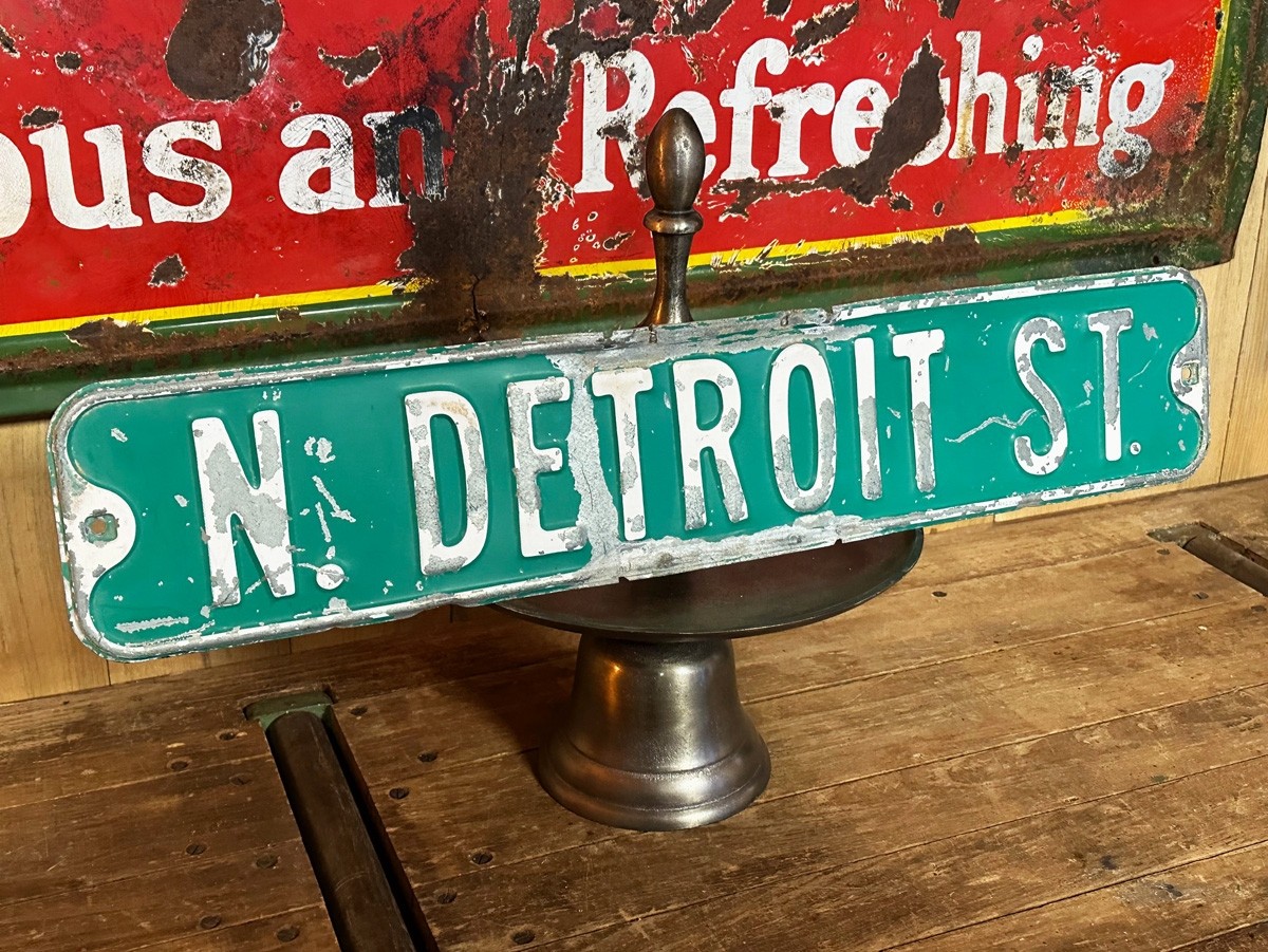 1960´s N. Detroit St. Straßenschild