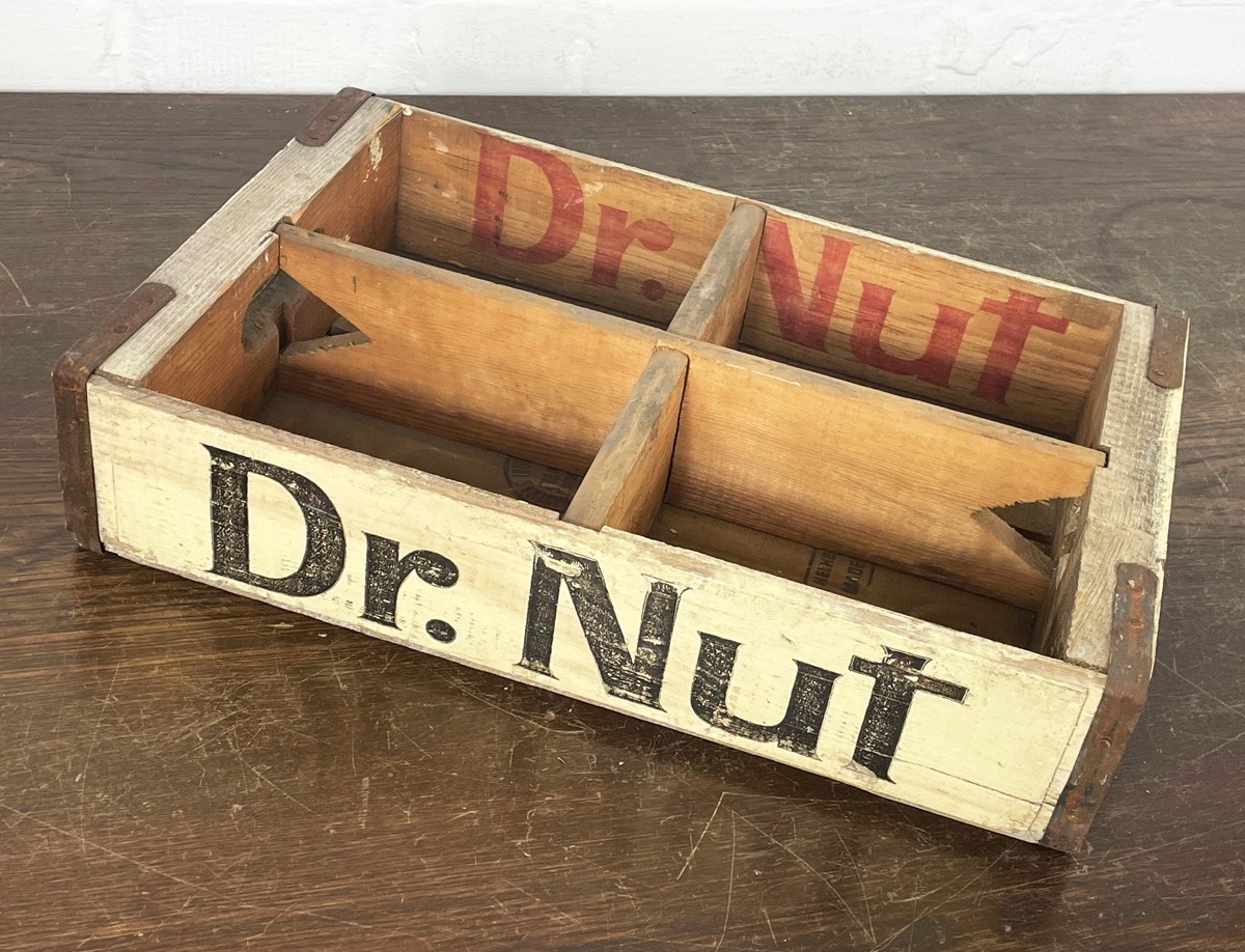 Original Soda Crate - Dr. Nut Getränkekiste