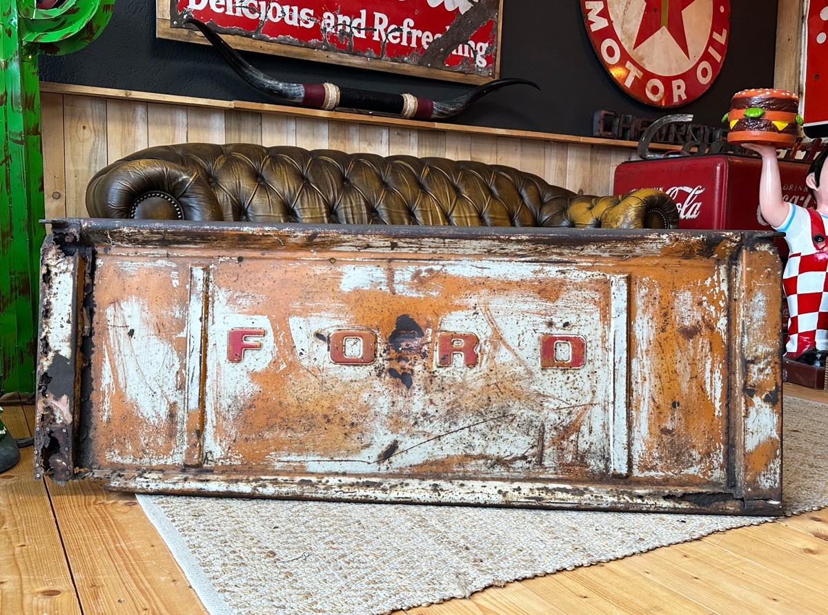 1950s Ford Pickup Truck Heckklappe