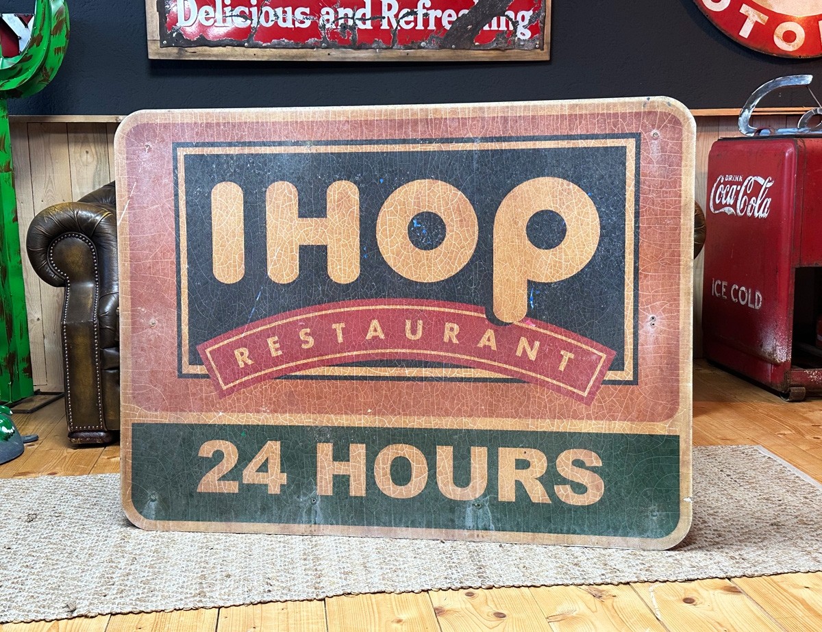 XXL IHOP Restaurant 24 Hours Schild
