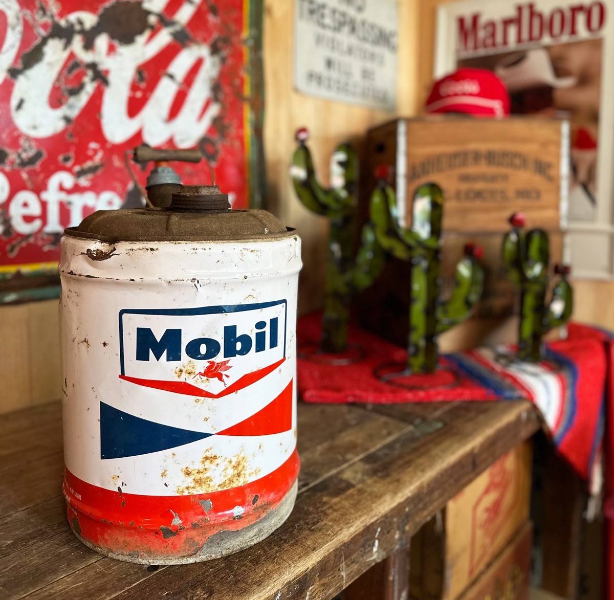 Mobil 5 US Gallon Can 