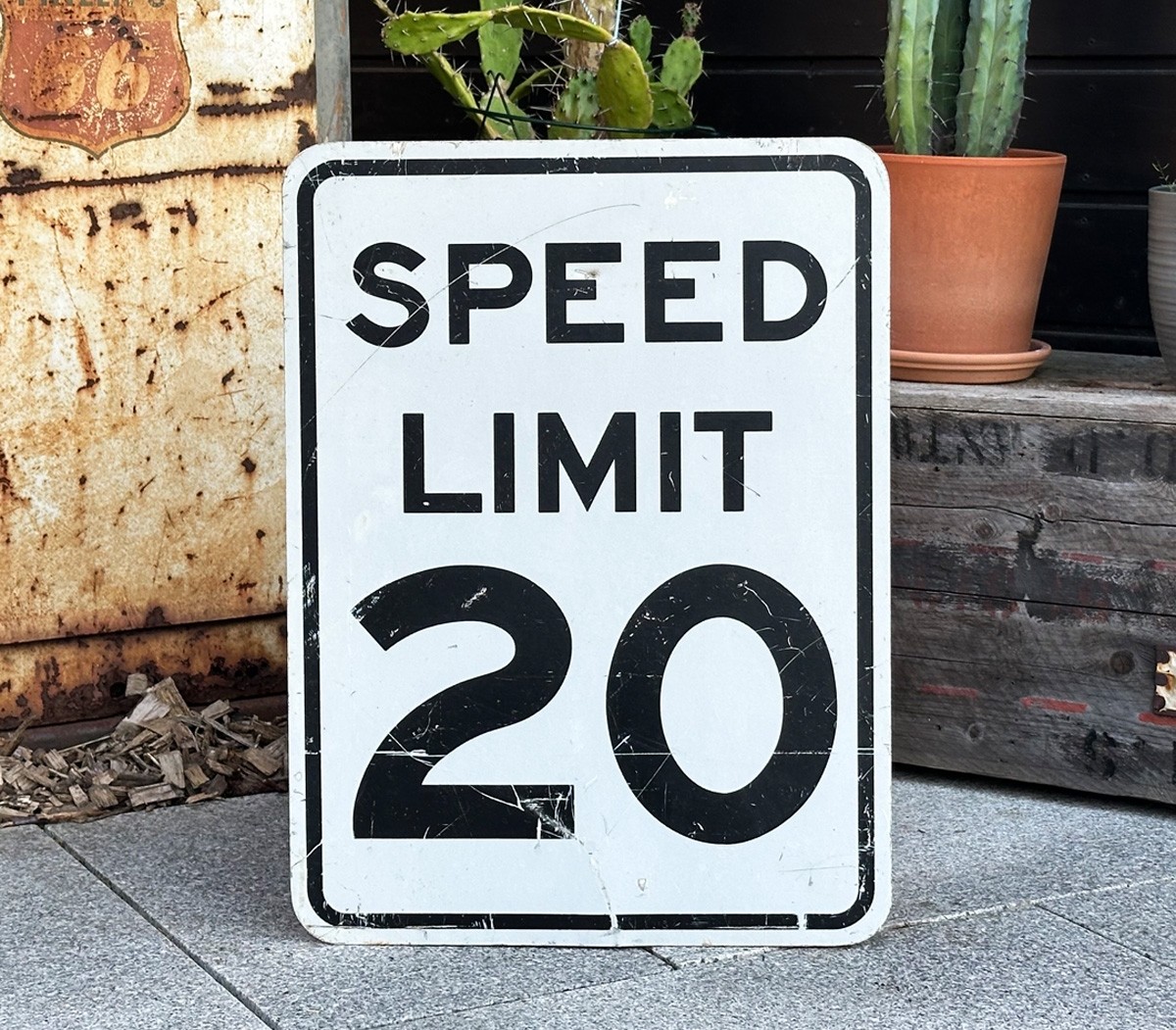 Speed Limit 20 Schild
