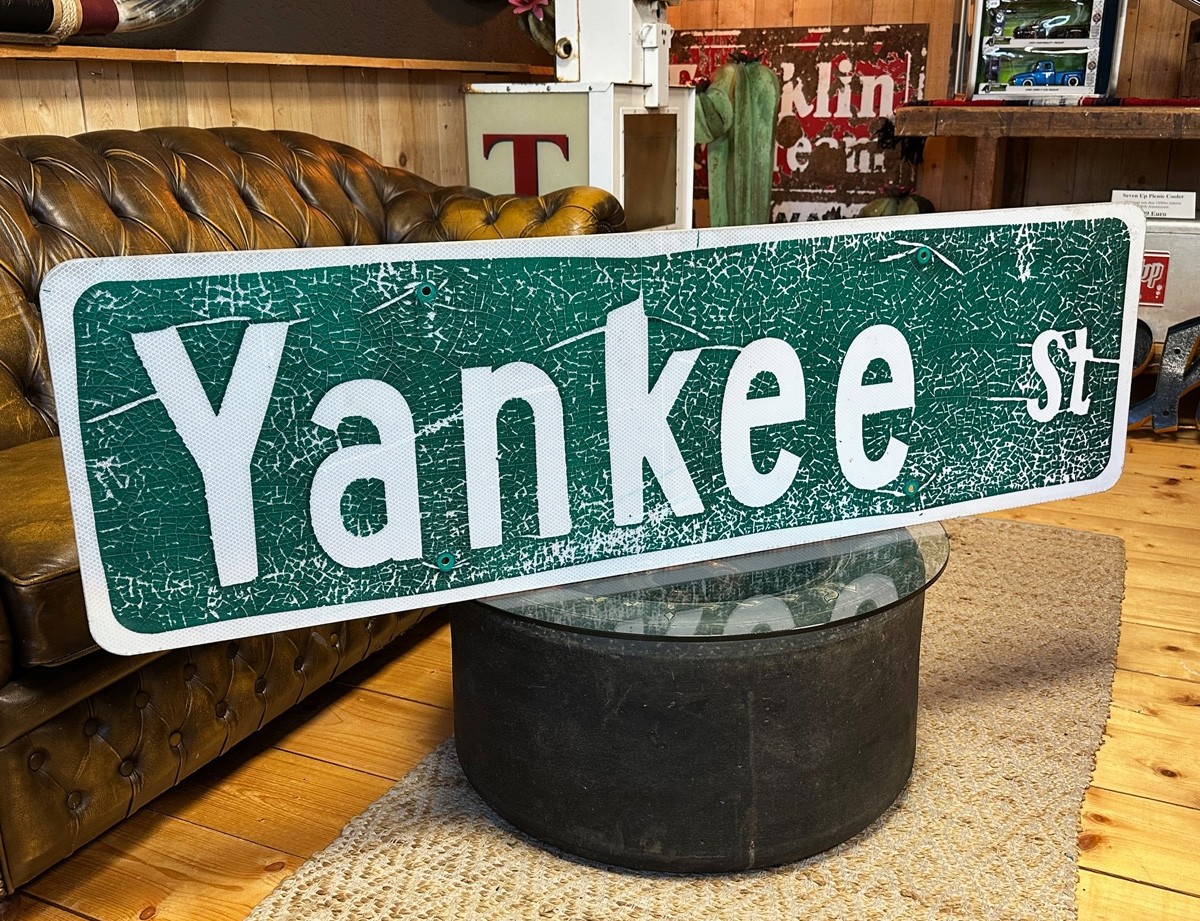 XXL Yankee Street Straßenschild