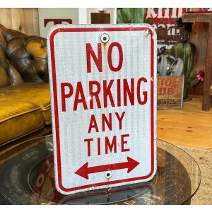 No Parking Any Time Verkehrsschild