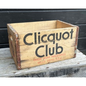 Clicquot Club Getränkekiste