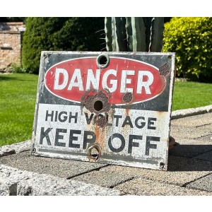 Danger - High Voltage Keep Off Emailschild