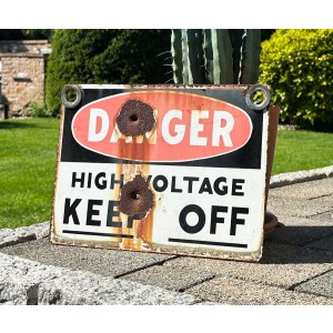 Danger - High Voltage Keep Off Emailschild