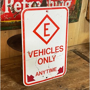 E (Electric) Vehicles Only Verkehrsschild