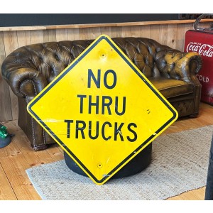 XL No Thru Trucks Schild