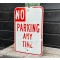 No Parking Any Time Verkehrsschild
