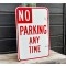 No Parking Any Time Verkehrsschild