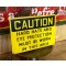 CAUTION - Hard Hats and Eye Protection in this Area Schild
