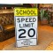 XL School Speed Limit 20 Verkehrsschild