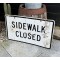 Sidewalk Closed Verkehrsschild