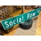 XXL Social Row Rd Straßenschild