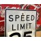 Speed Limit 25 Verkehrsschild