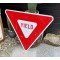 Yield Verkehrsschild
